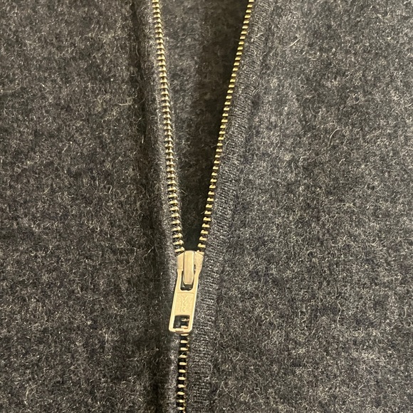 Cashmere The Gentleman's Washable Sweater Hoodie Style Hammacher Schlemmer